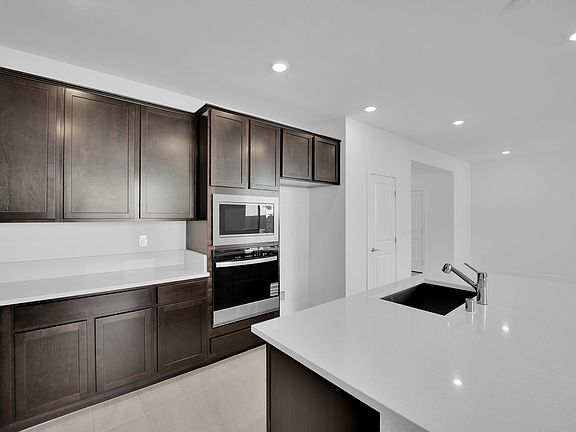 5th image of 7328 Pioneer Way