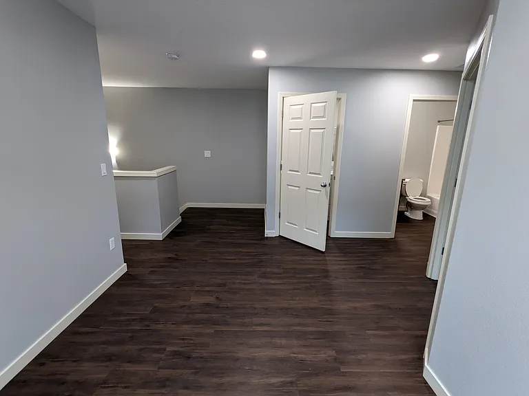 2610 NE 88th Pl — Photo 8