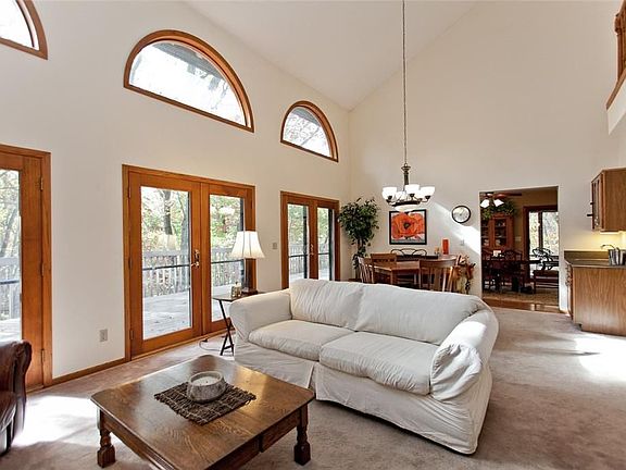 5th image of 3503 Caribou Ct NE