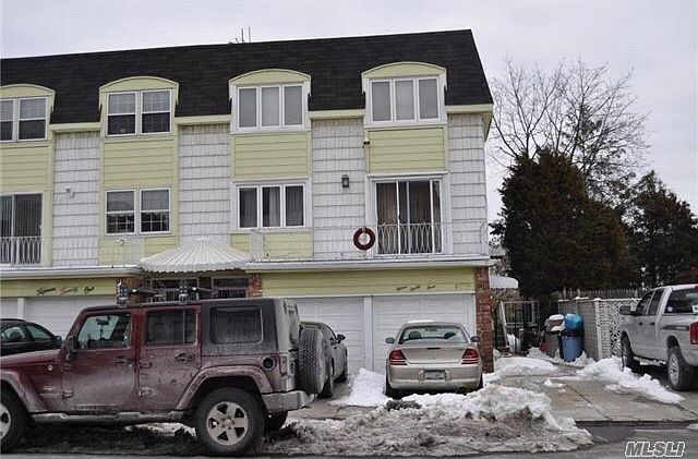 1st image of 1520 215th St #Triplex