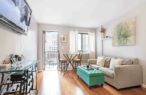 Rented by Think Properties | media 8