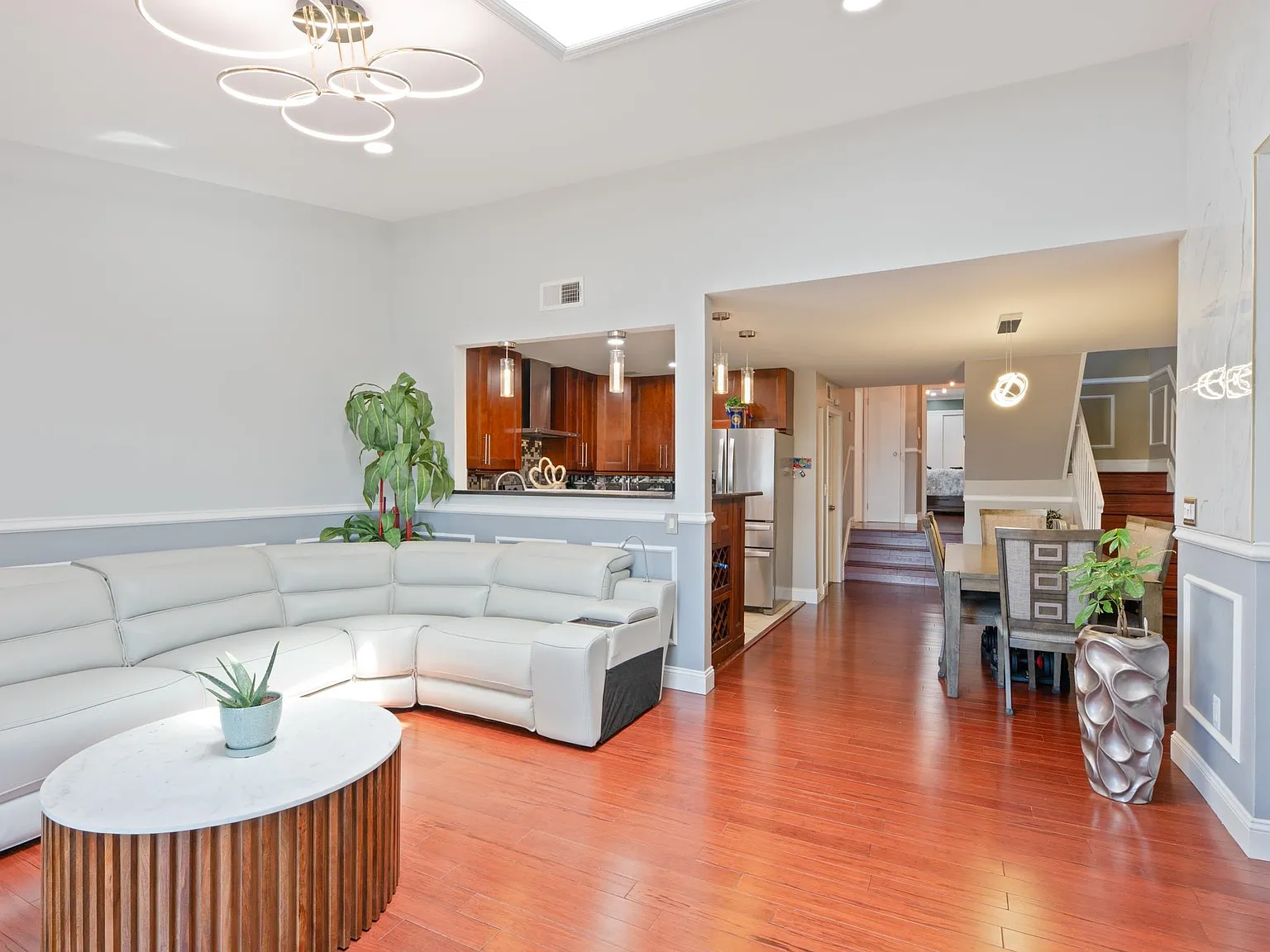 2 bed, 2.0 bath, $3,400 — Photo 3