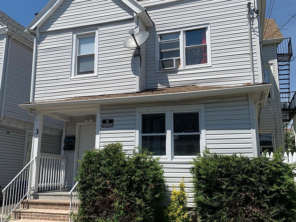 1st image of 3 Joyce St APT 1