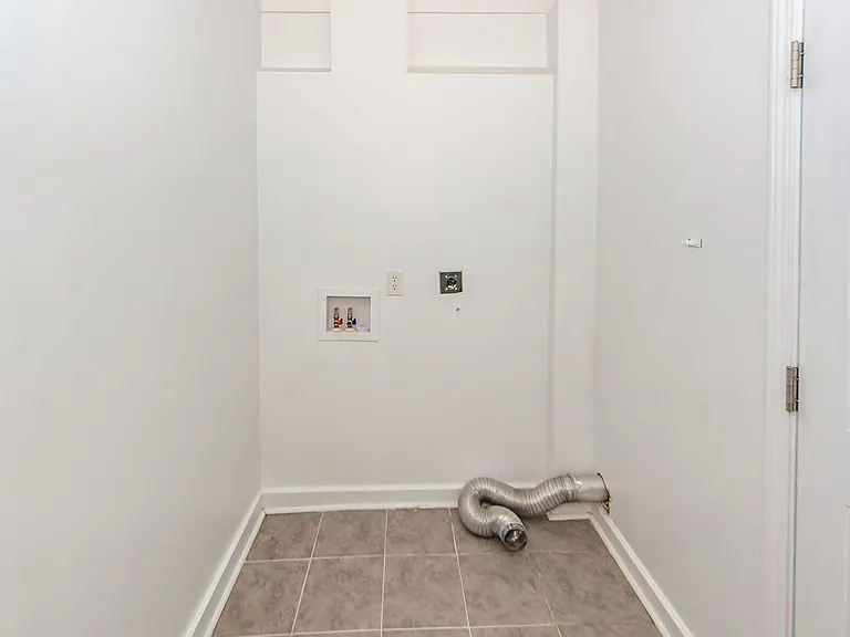 6933 Raymond Ave — Photo 27