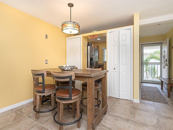 5th image of 708 Tamiami Trl S APT 305