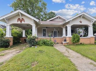 715 Arsenal Pl, Selma, AL 36701
