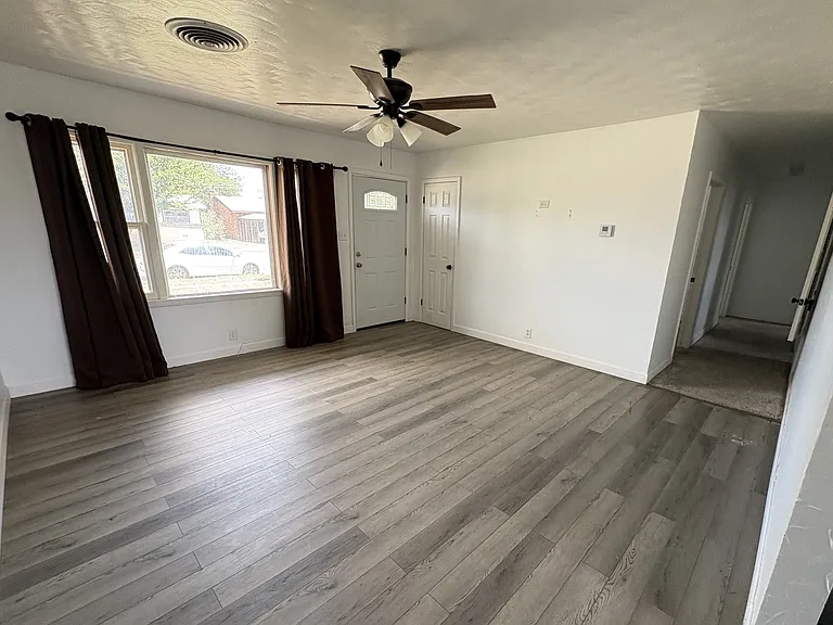2209 N Dwight St — Photo 5