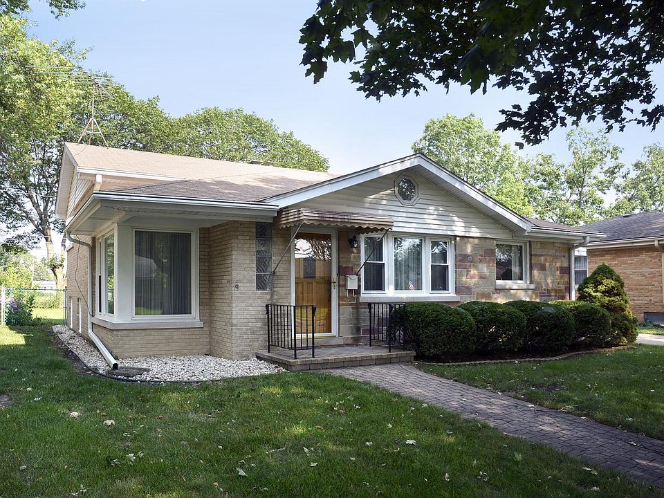 1st image of 223 N Patton Ave