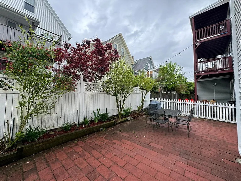 39 Belknap St #1 — Photo 7