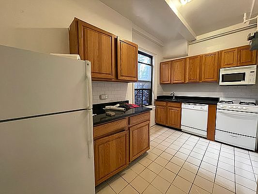 1st image of 113 W 71st St #9B