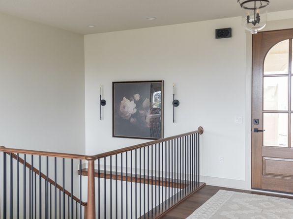 2300 Timberview Dr, Norwalk, IA 50211