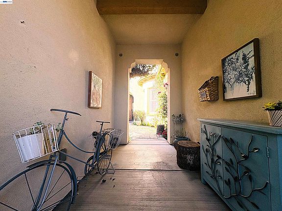 3rd image of 7111 Eagle Ridge Dr