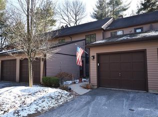 46 Wynwood Dr #46, Enfield, CT 06082