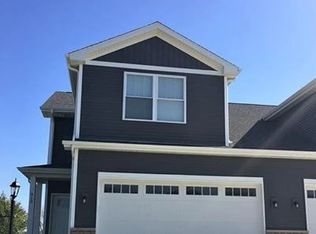 1518 Greyrock Ln, Champaign, IL 61822