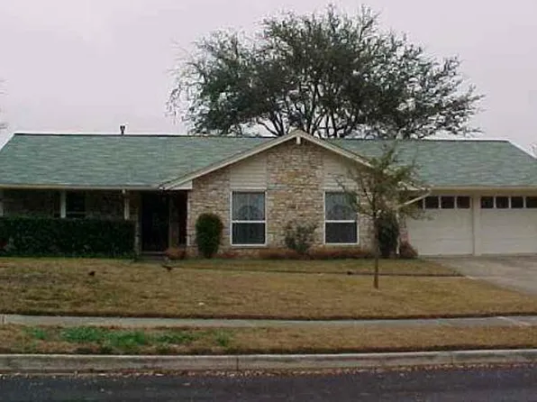 6130 ROYAL POINT DR, San Antonio, TX 78239