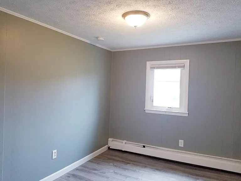 64 South St — Photo 30