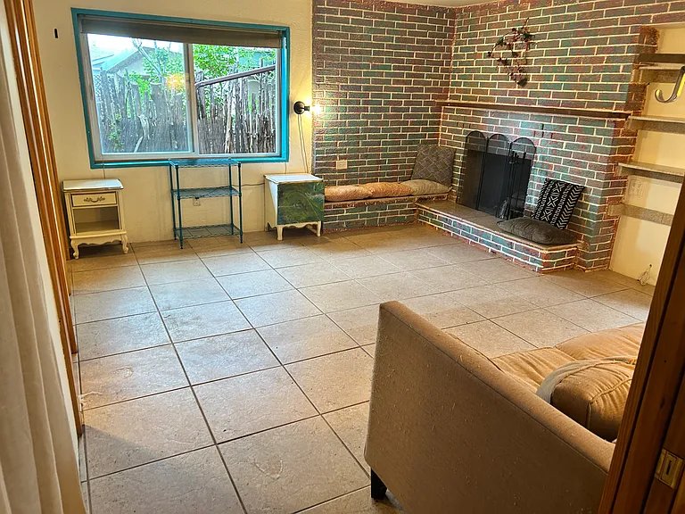 1038 Alto St #B — Photo 6