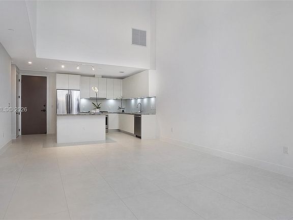 5th image of 3034 Oak Ave #Townhouse 2