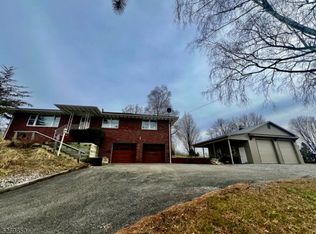 13 Gunn Rd, Branchville, NJ 07826