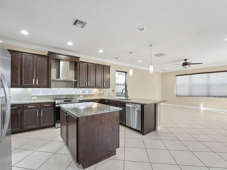 8256 Savara Streams Ln — Photo 9