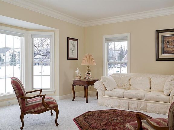 4th image of 7 Lusk Farm Cir