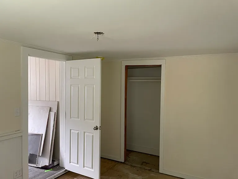 104 College Hl — Photo 10