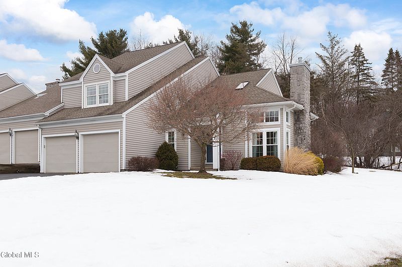 2nd image of 1 Ridgefield Drive