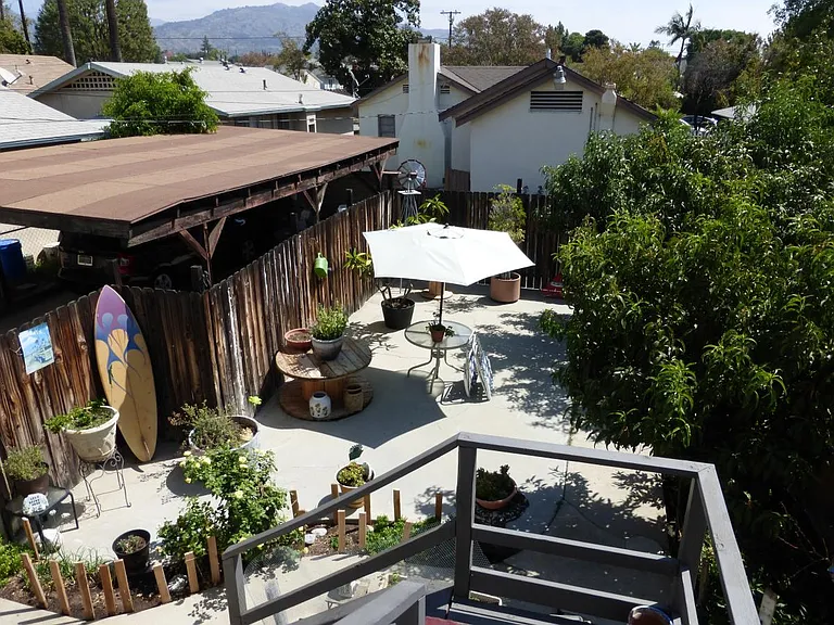 Private low maintenance yard