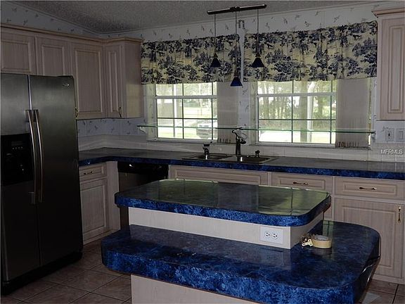 4th image of 8723 N Meadowview Cir