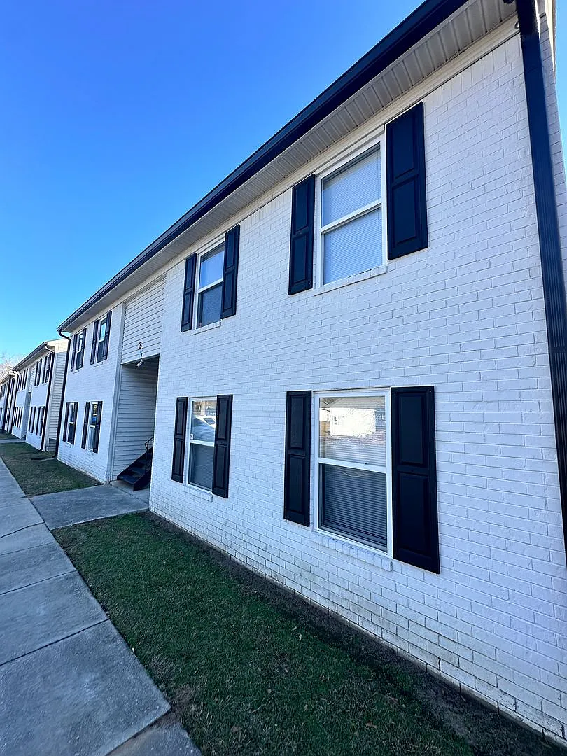 2 Bedroom/1 Bathroom Apartment At Bell Forrest Apartments | 185 West Forrest Street, Harlem, Ga 3... — Photo 2