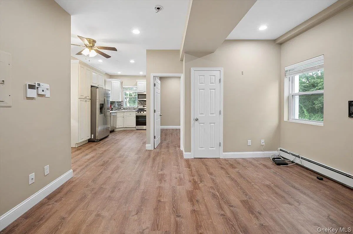2 bed, 1.0 bath, 1100 sqft, $2,800 — Photo 4