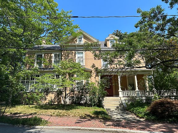 Front of house (Arlington Street)