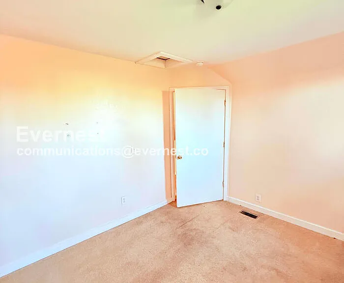 2314 Airline Ave — Photo 12