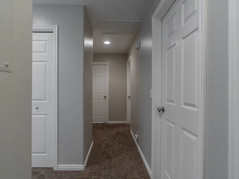 935 N University Ave #16 — Photo 17