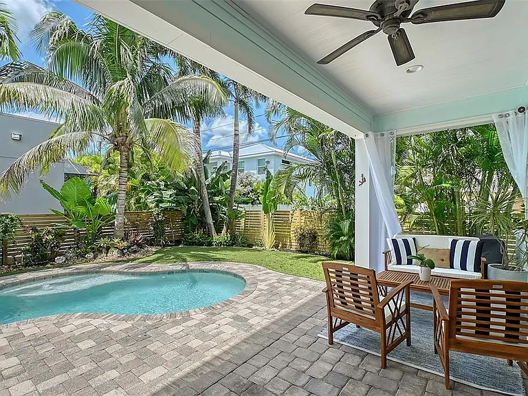 1738 Siesta Dr — Photo 18