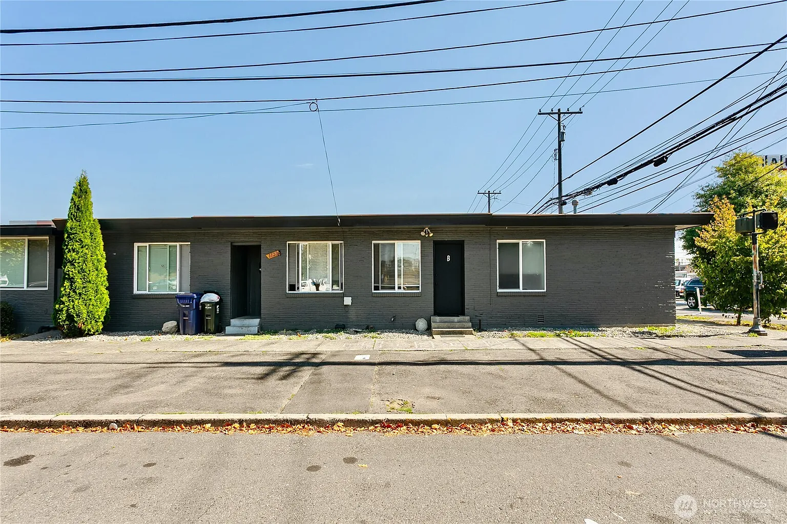 1123 S M Street photo 1