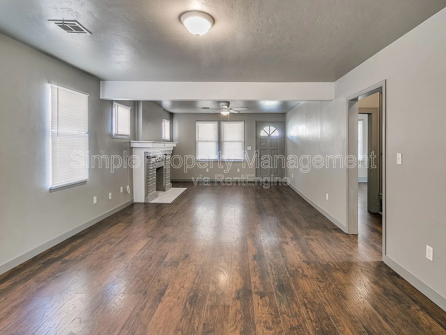 3 bed, 1.0 bath, 1457 sqft, $1,350 — Photo 2