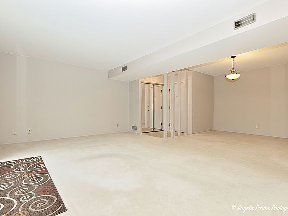 3rd image of 933 Wiltshire Dr APT C