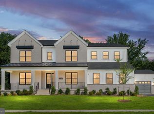 12318 Woody Ln, Gaithersburg, MD 20878