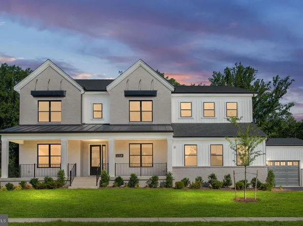 12318 Woody Ln, Gaithersburg, MD 20878