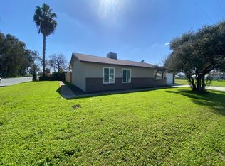 419 W Klindera Ave, Tipton, CA 93272