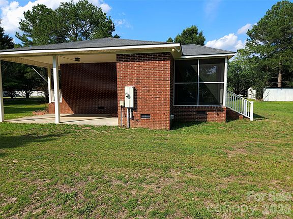2nd image of 1617 Shampy Dr #A