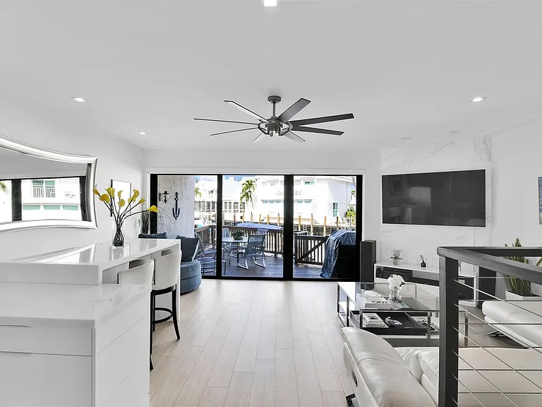 1035 Boca Cove Ln — Photo 20