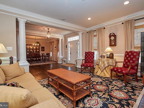 5th image of 10843 Parkgate Dr