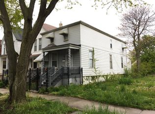 7122 S Champlain Ave, Chicago, IL 60619