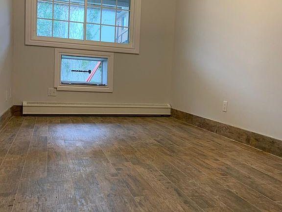 5th image of 5938 60th Ave Floor 1