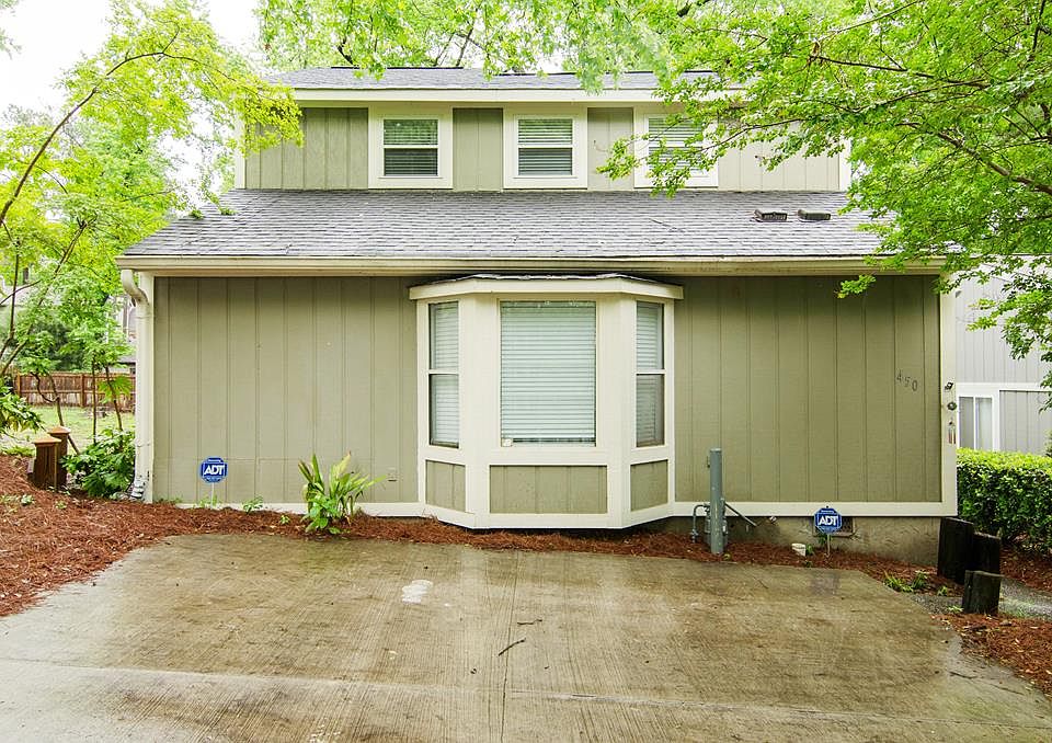 1st image of 450 Forest Hills Dr