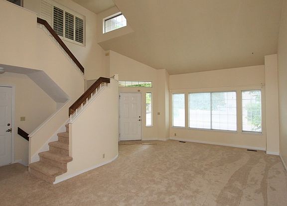 2nd image of 2039 E Rainbow Point Dr
