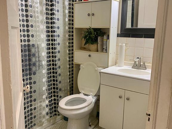 5th image of 3938 Oakford Ave
