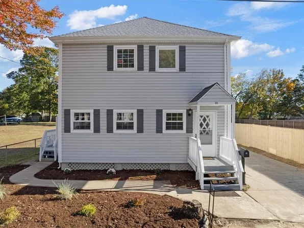 52 Blake St, Warwick, RI 02889